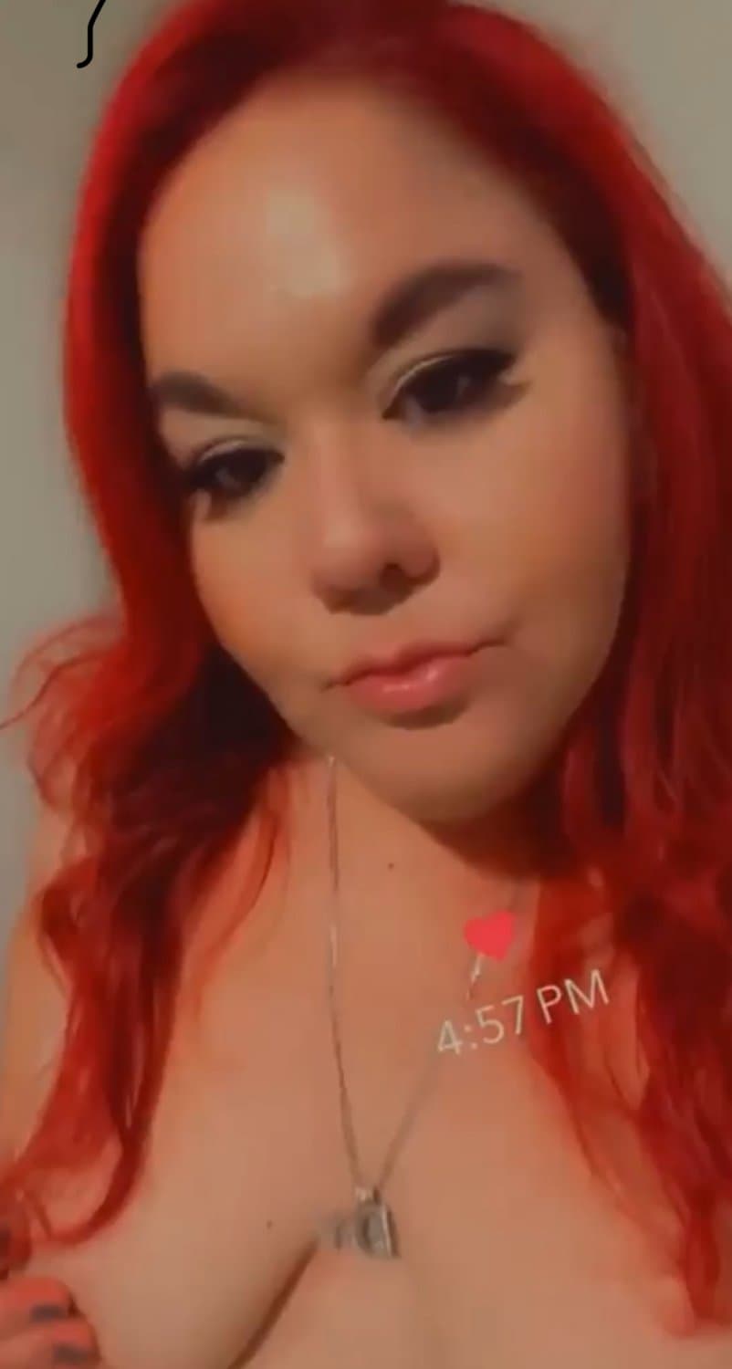 My bbw wife. Dm to share your wife’s photos