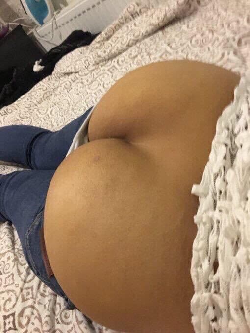 Horny muslimah gorgeous buttcock mature beauty??????