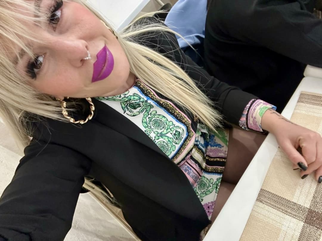 Hotwife Rosa? For Display