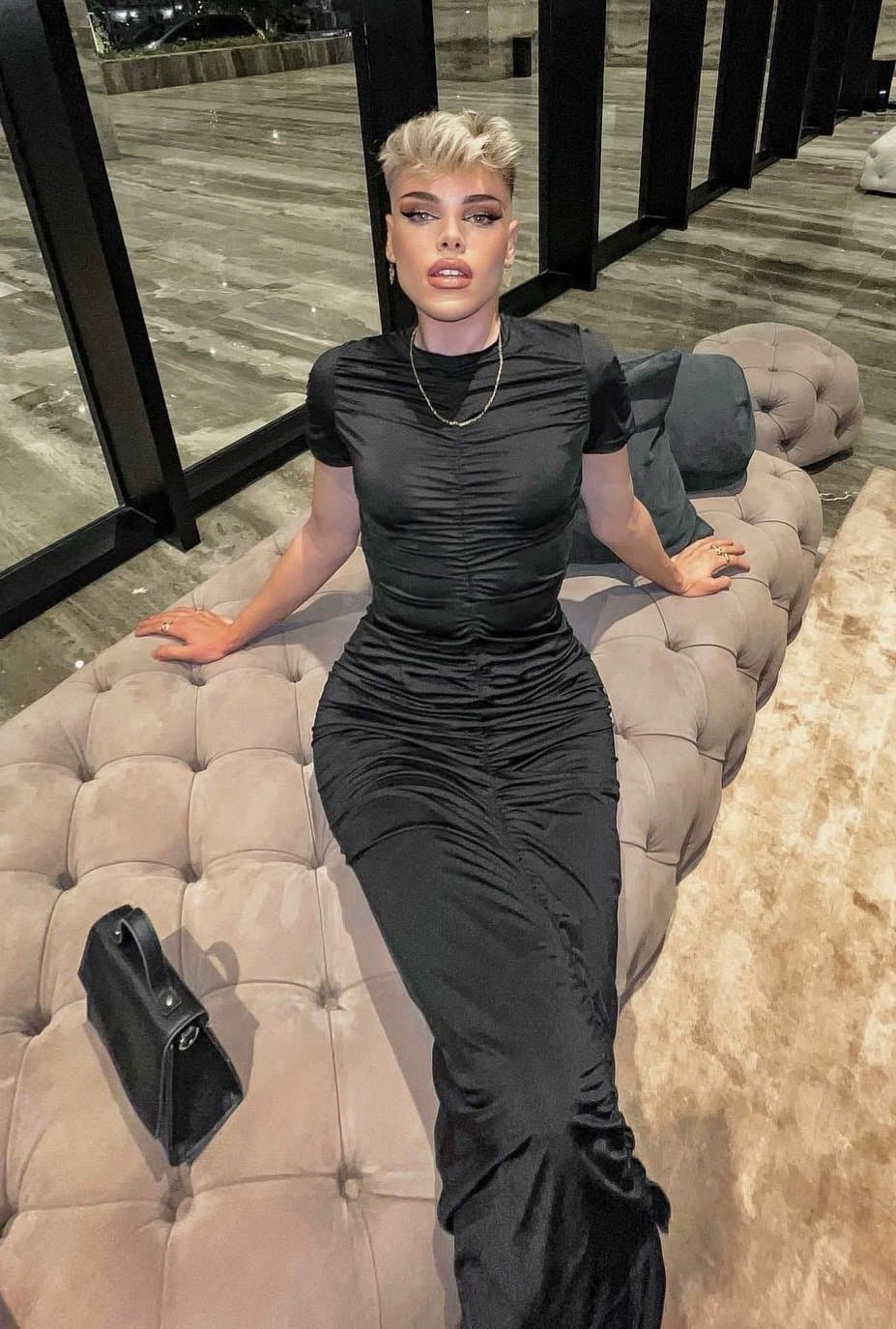 MICHAEL TALL FEMBOY ✨️✨️✨️✨️✨️