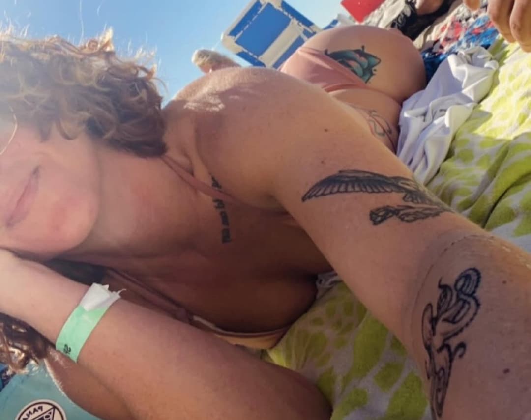 Hot and Fit MILF Teacher (The reason I failed English class)