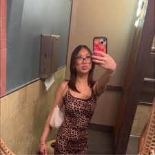 Slutty peeing Asian - bfs kik in comments