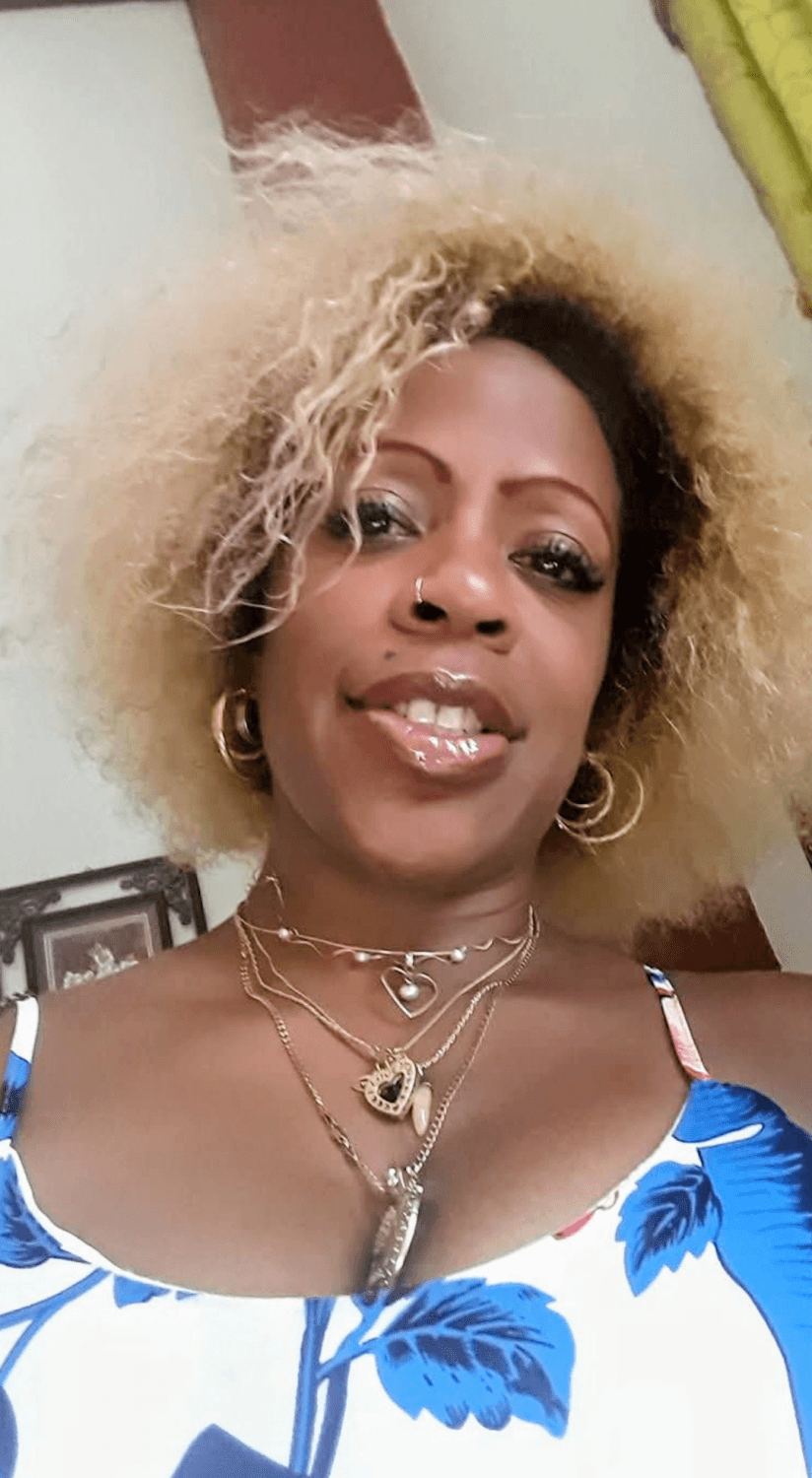 TANIA REYES ROMERO PROSTITUTA CUBANA LA RECOMIENDO ME MAMO MI PANOCHA MUY RICO  LE ENCANTA EL  SEMEN