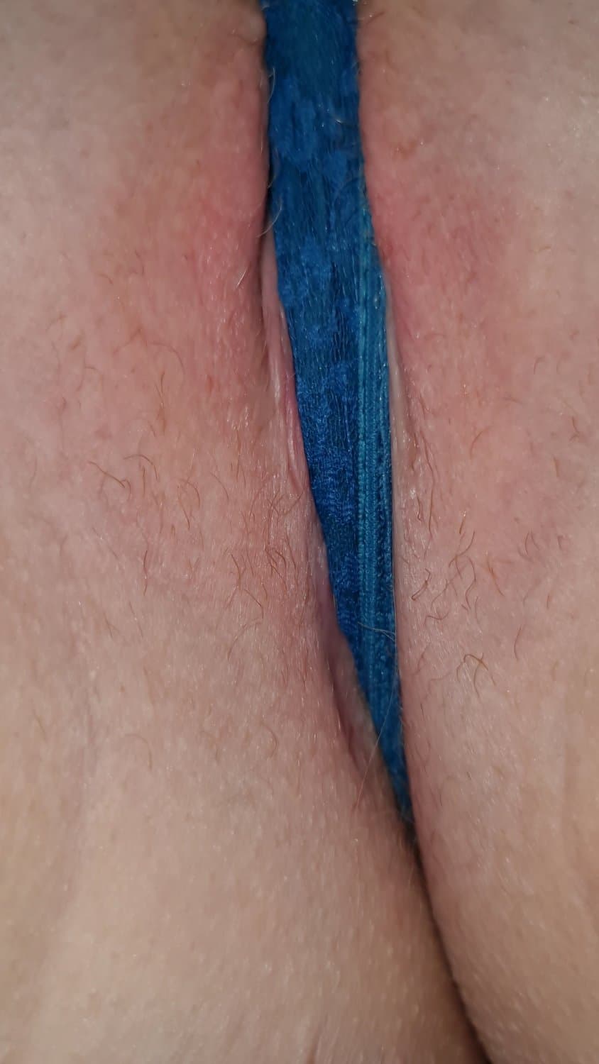 5 likes to pull the thong out a little bit