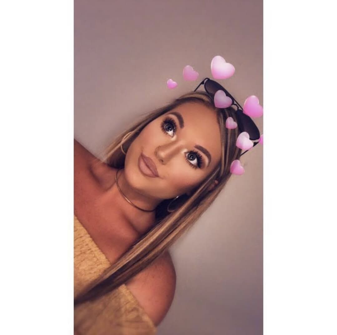 Big white girl built for strong gorilla thugs