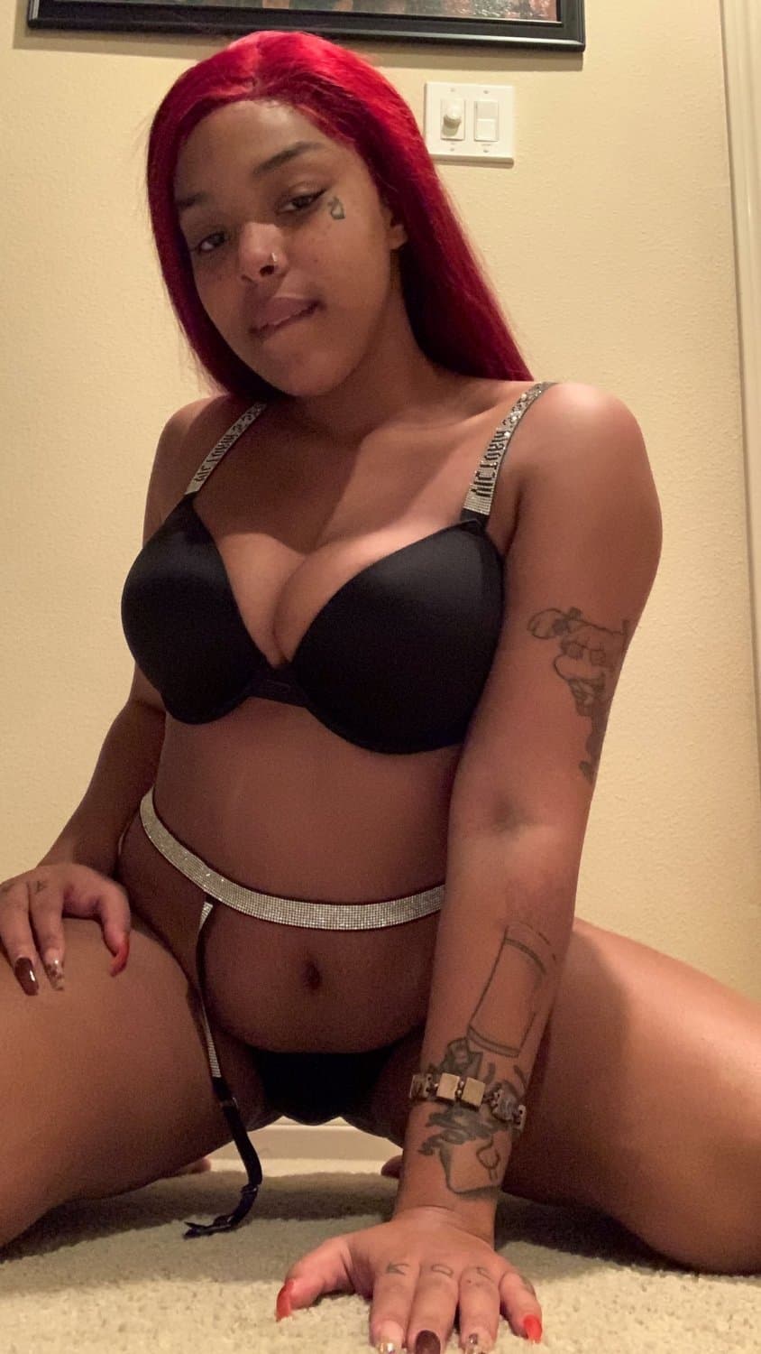 Your Favorite Amateur Ebony!