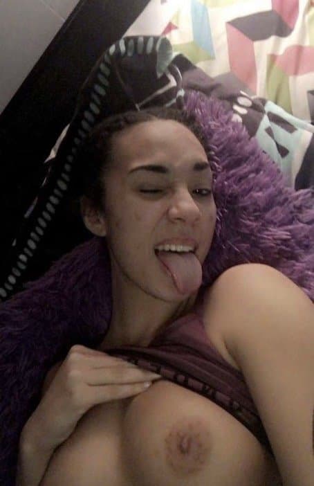 Click to view full size Ciarra from Kansas, has requested to be uploaded