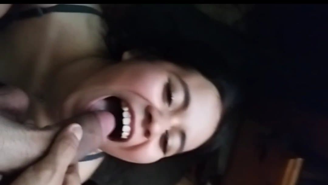 Una cogida a mi novia la más puta y zorra , me dice que ella es mi puta. Más en el perfil.