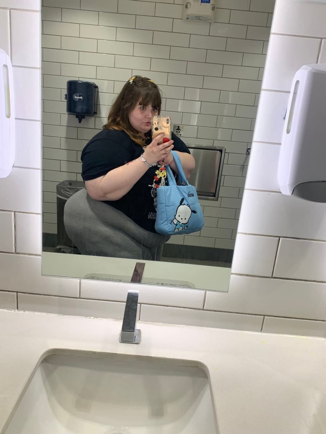 MASSIVE HUGE PAWG SSBBW BBW HUGE THICK BIG ASS GOONER MATERIAL