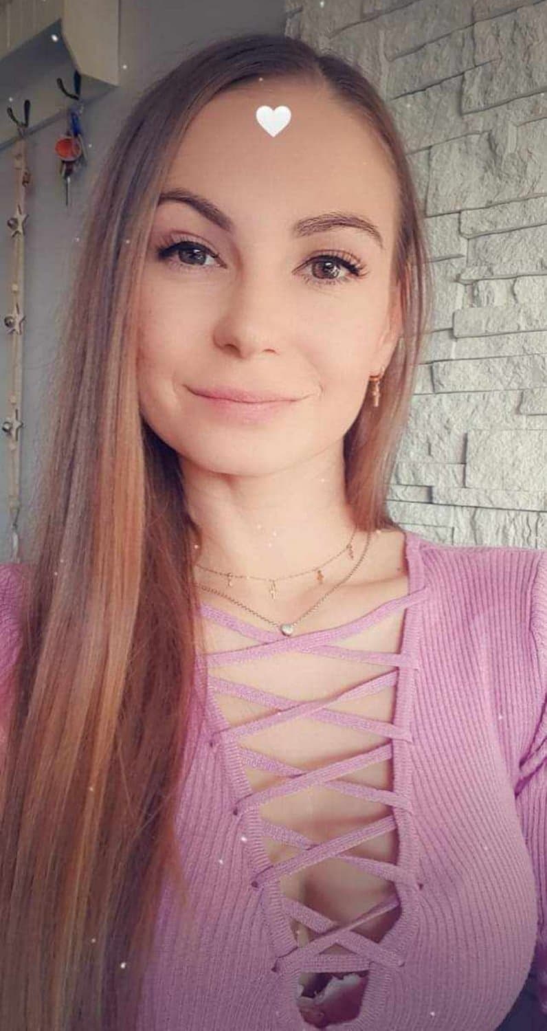 Polish amateur sluts wait for your dick