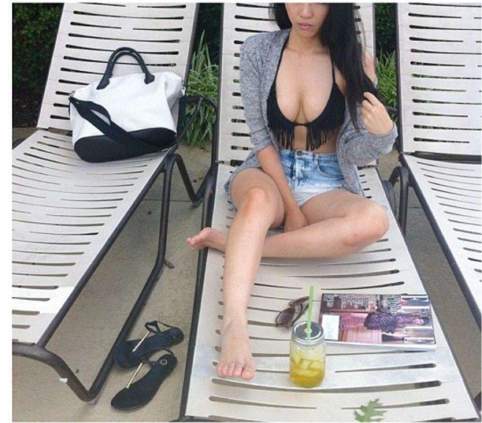 Risking Asian slut Gloria Tong dm or snap jmartin8857 to chat about her