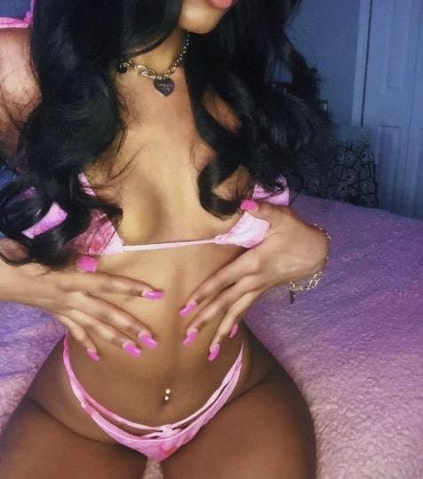 Young petite black girl and throw it back and take it in the ass