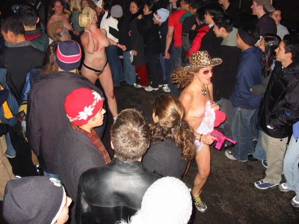 Passeio Mundial de Bicicleta Nua