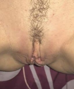 Sexy girlfriend spreads and reveals face