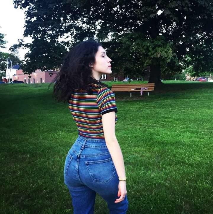 Dumb young teen slut Kiki loves taking BBC and choking cock big ass petite waist dick sucking lips