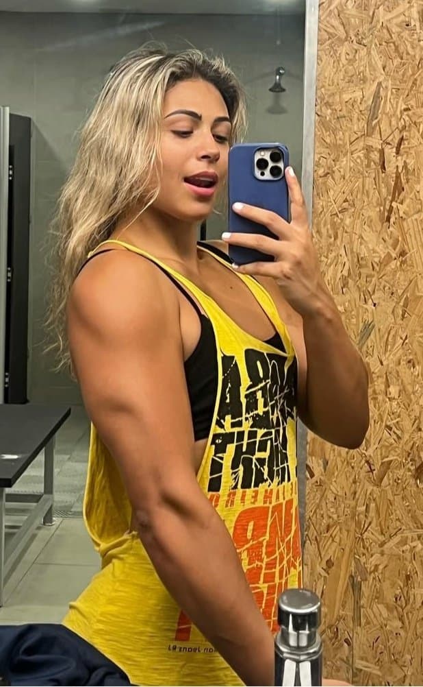 Pt.1 Fitness FBB influencer Lily Martinss. Pics only of this Brazilian goddess