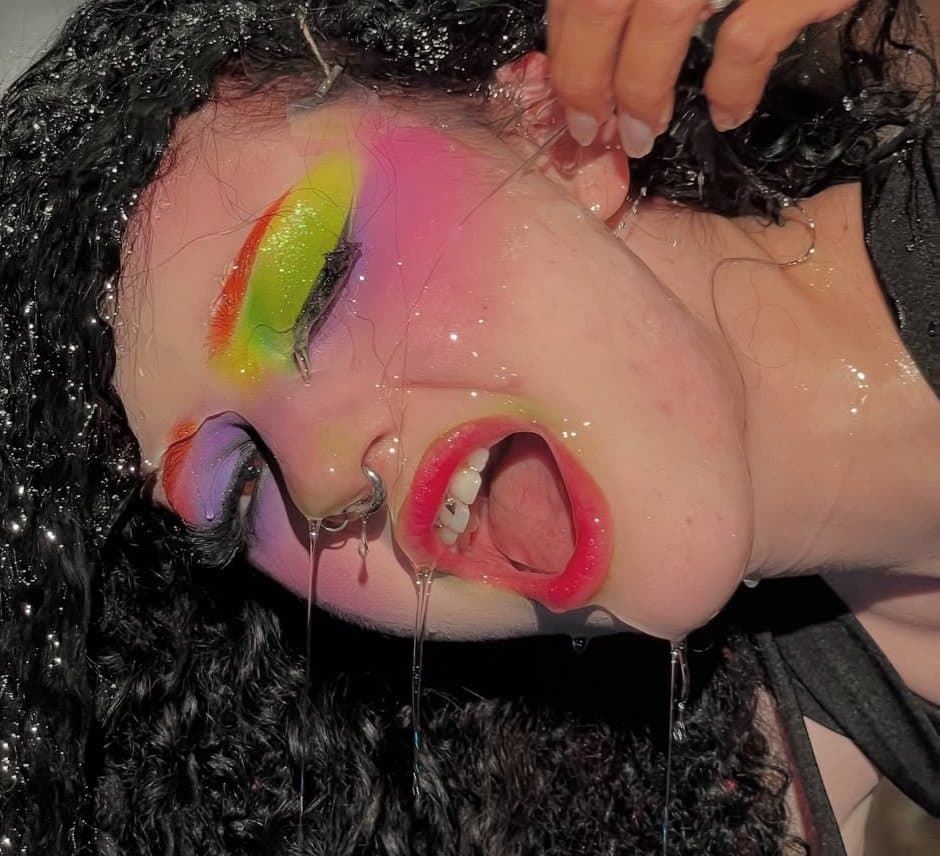 Goth tiktok slut might as well do porn atp