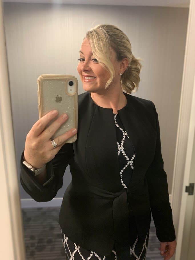 #38 Kelsey: Another Bimbo Frontier Flight Attendant