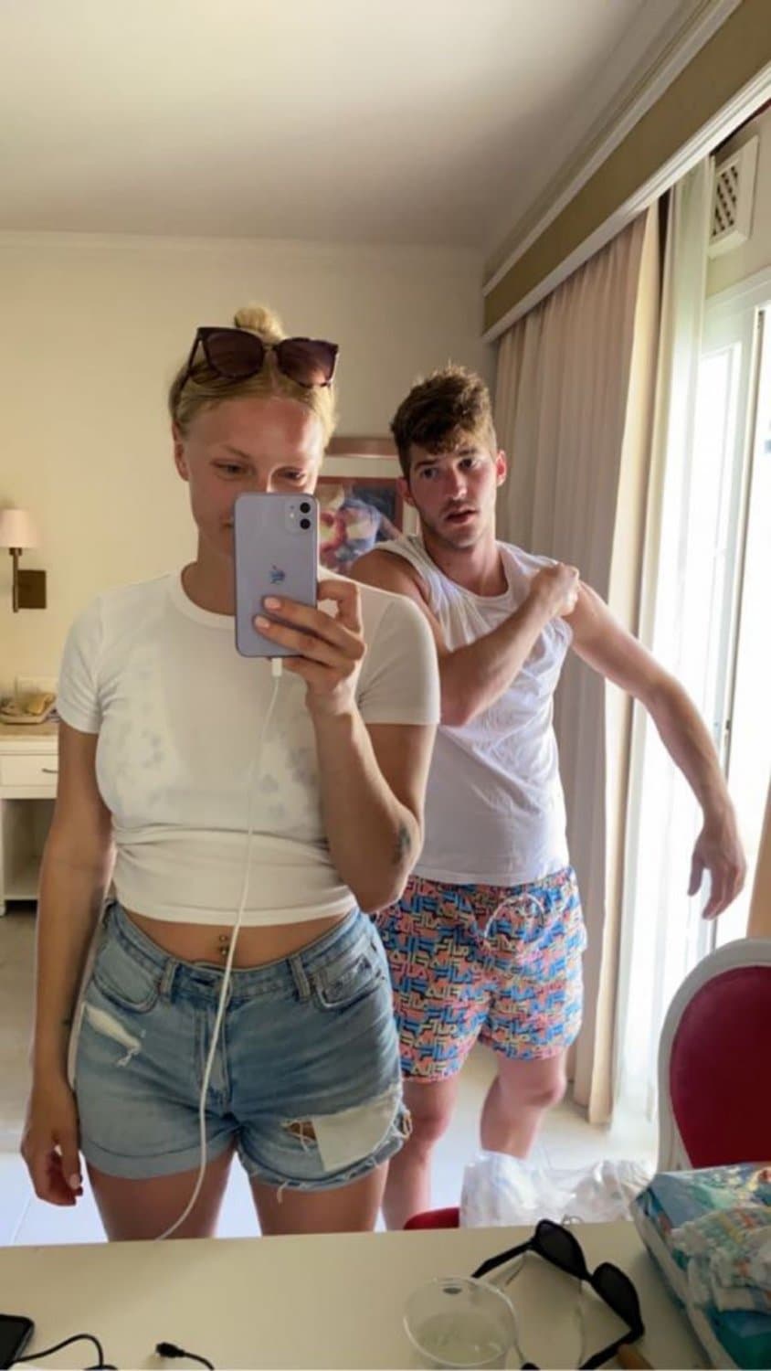 Brooklyn Ann Ellis, 27 from Alberta wants to be famous l kik welderman1420