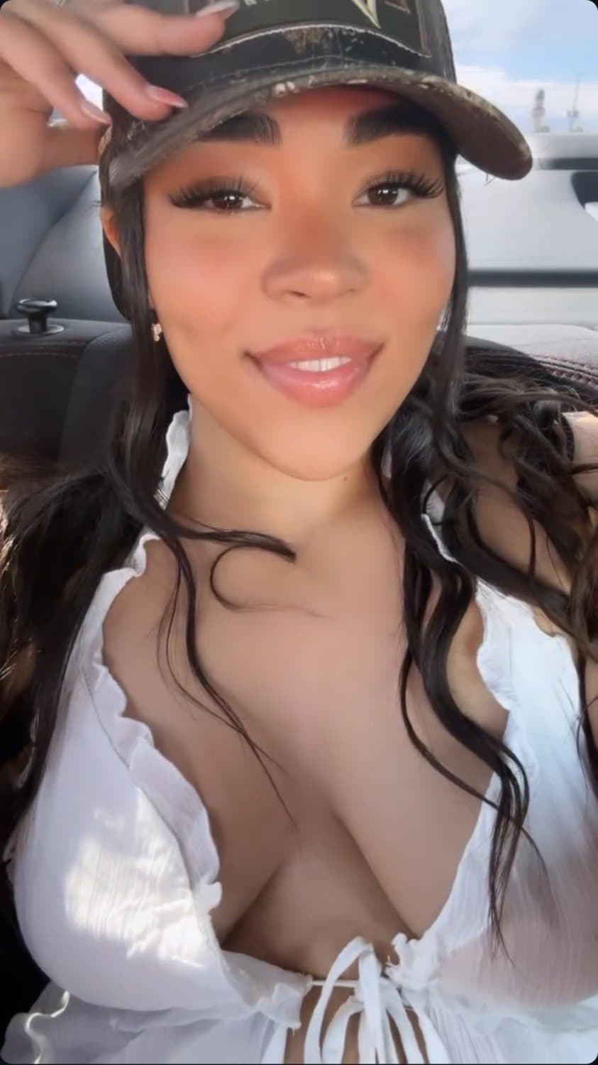 Love me a nice rack of young saggy hangers.