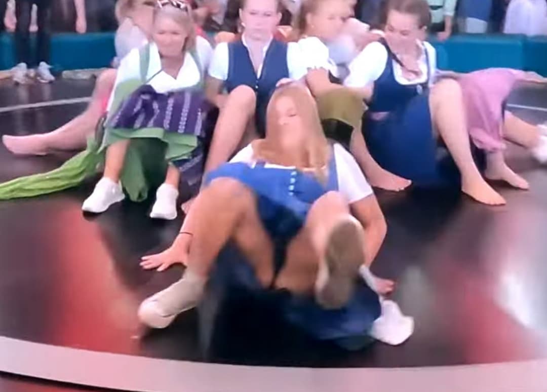 Click to view full size Devils Wheel Upskirts Pt. 2