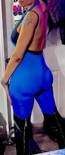 100% REAL FAT PUSSY LIP lightskin ebony cougar milf mom granny