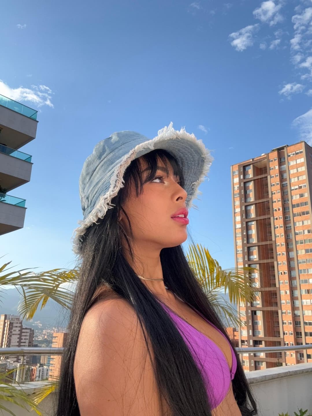 Click to view full size Zoe Flame