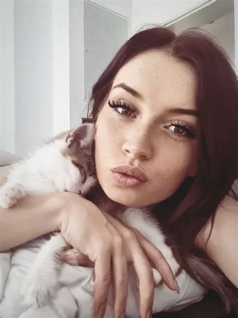 Analslut need help daddys repost for more