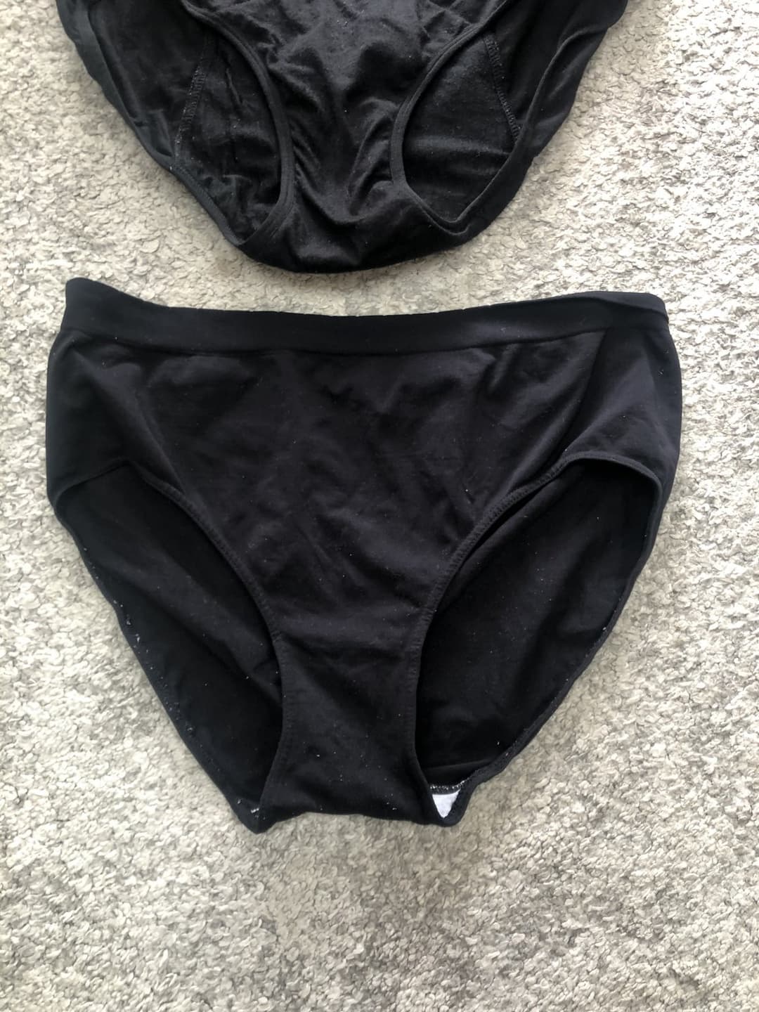 Uk milf big black pants fresh out the wash ?