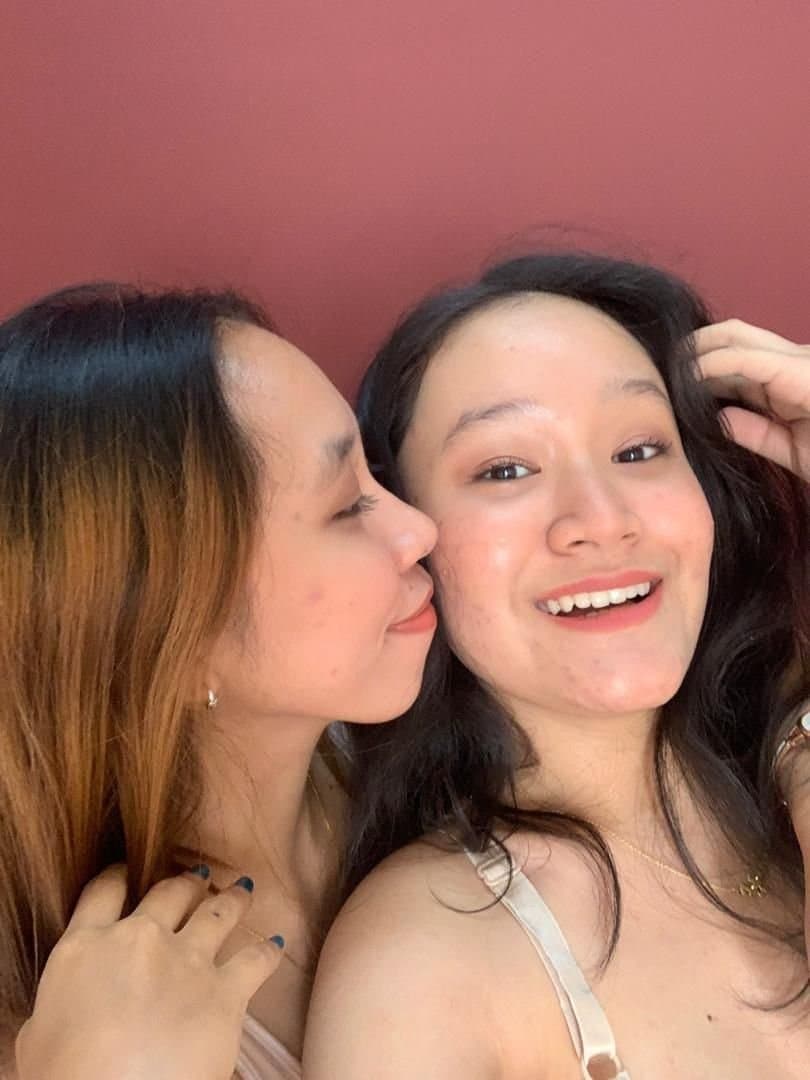 ?Asian Lesbian Couple Leaked Photoshoot?