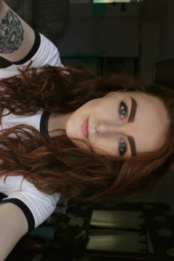 Hope nobody recognises this Welsh webslut, kik me on swdeg9 if you do