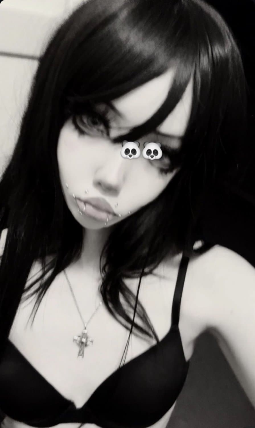 Alternative white teen girl takes big lightskin dick