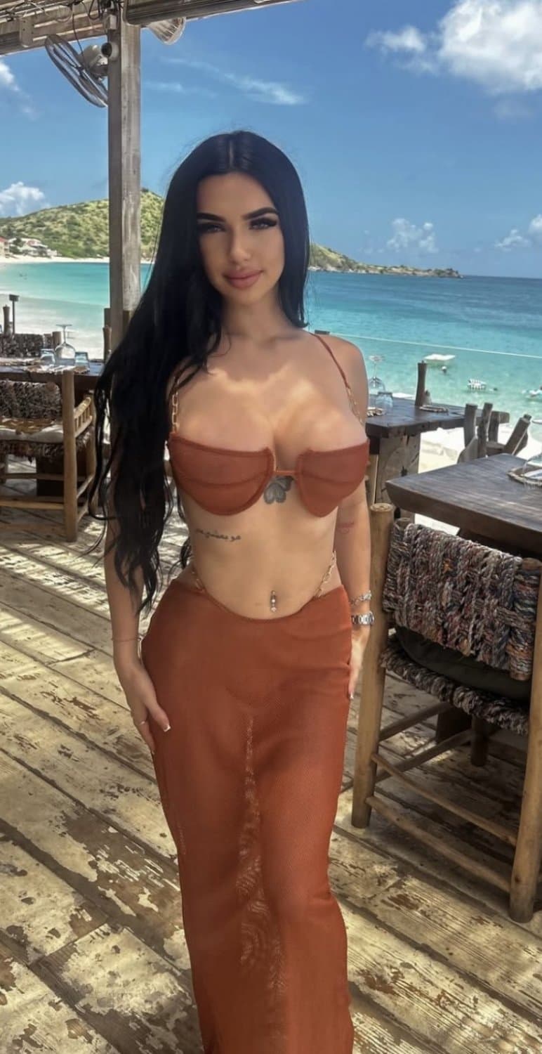 White Teen Slut Gets Pissed On and Gets Fucked ?❄️