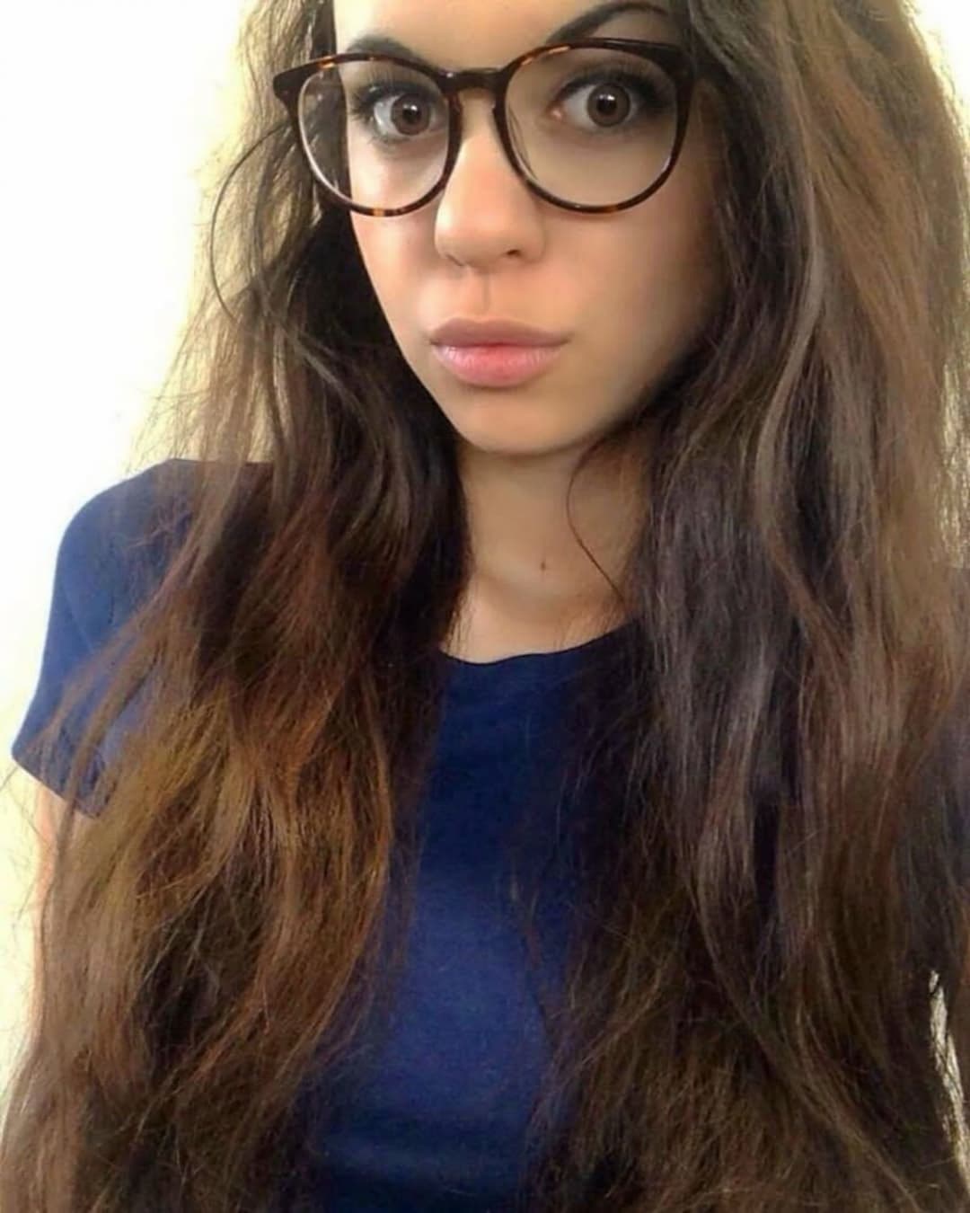 Petite Kaitlyn, 26 Ca, presenting herself for all