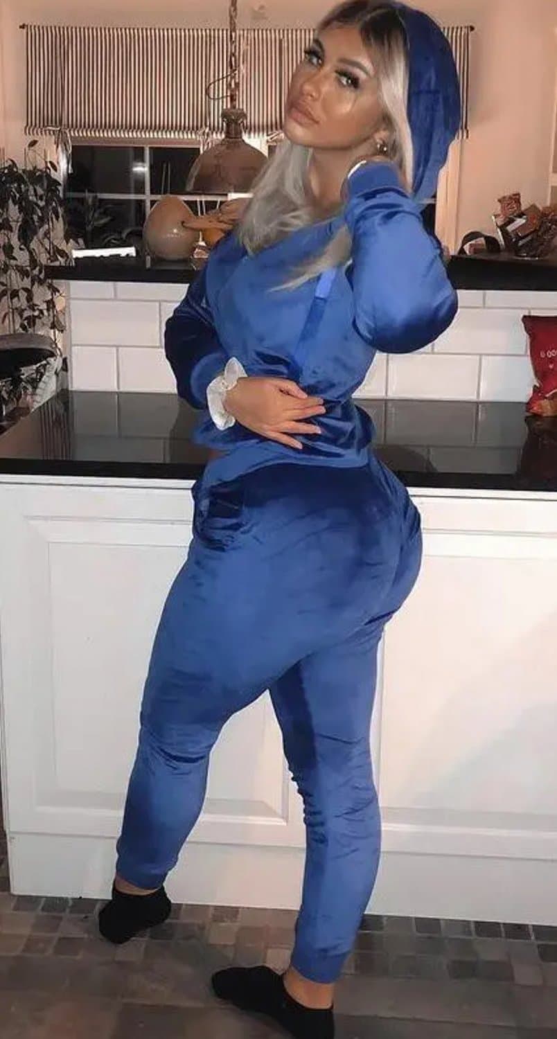 Click to view full size Swedish influencer Alva Angelina