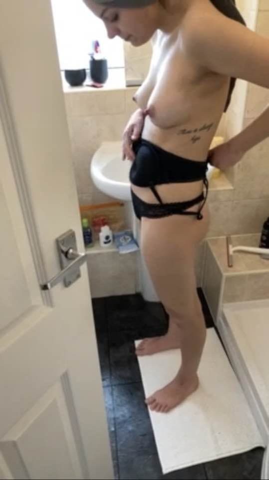 UK Sissy show his wife Vivian