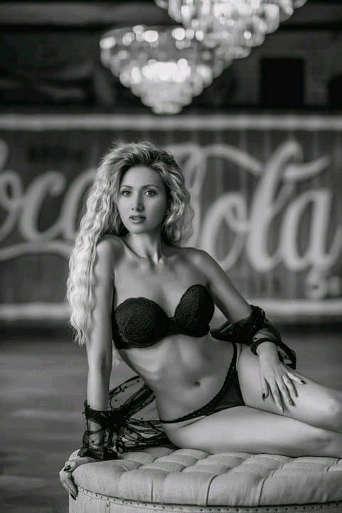 Black & White erotic Art