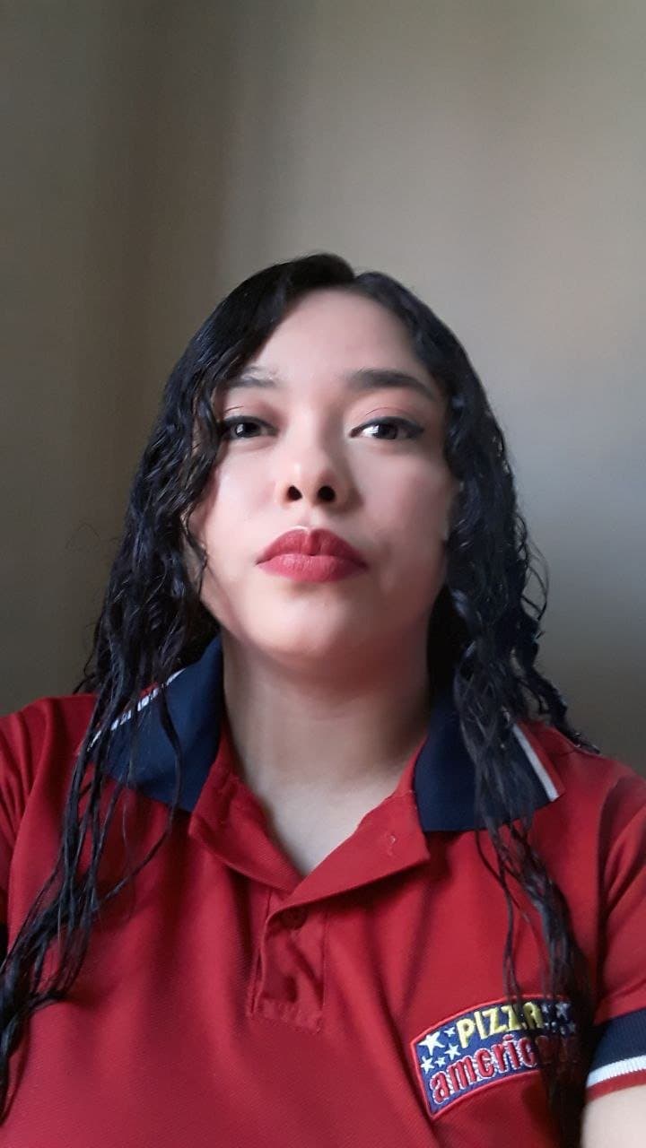 Mónica gallo putica de Medellín