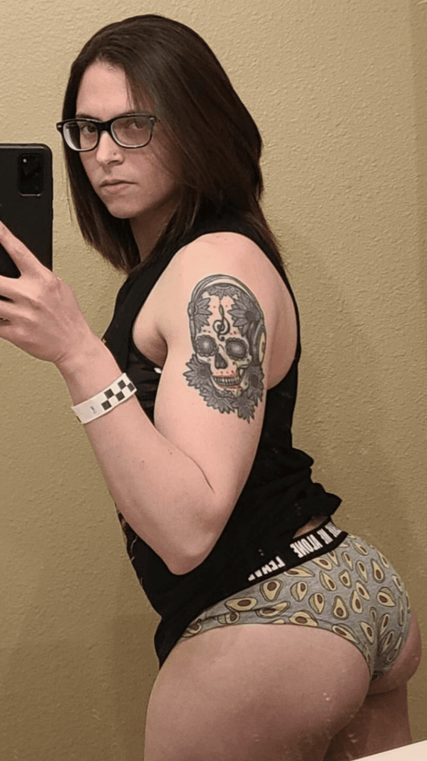 Bull Dyke Dominant Butch with a PHAT ass and a tight cunt