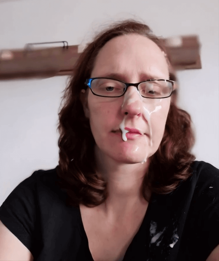 Nicole Kaiser from Bielefeld Germany born on 5 Oct. 77 Cumslut Born as Nicole Sundermann Part 2 of 3