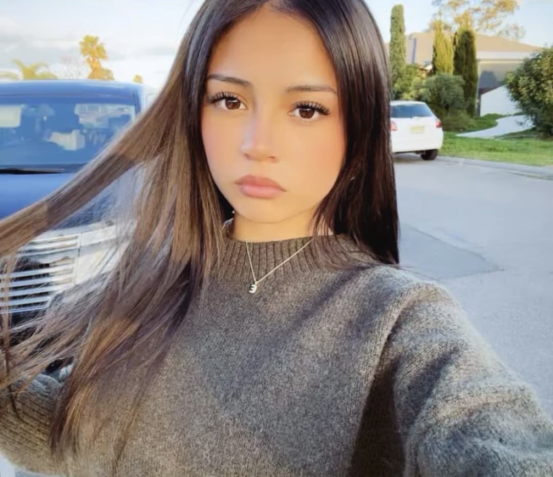 abg latina girl cum trib to her and send to my email nikkieh30@gmail.com ill pay you and send her @