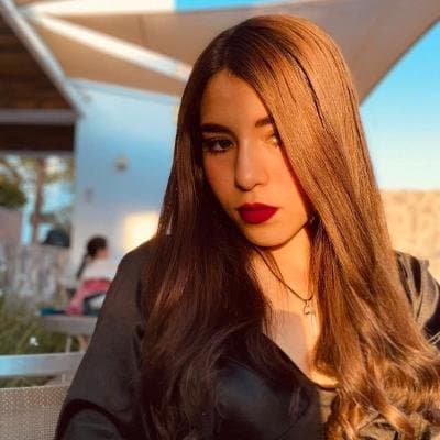 Más de Elian casi 20 años