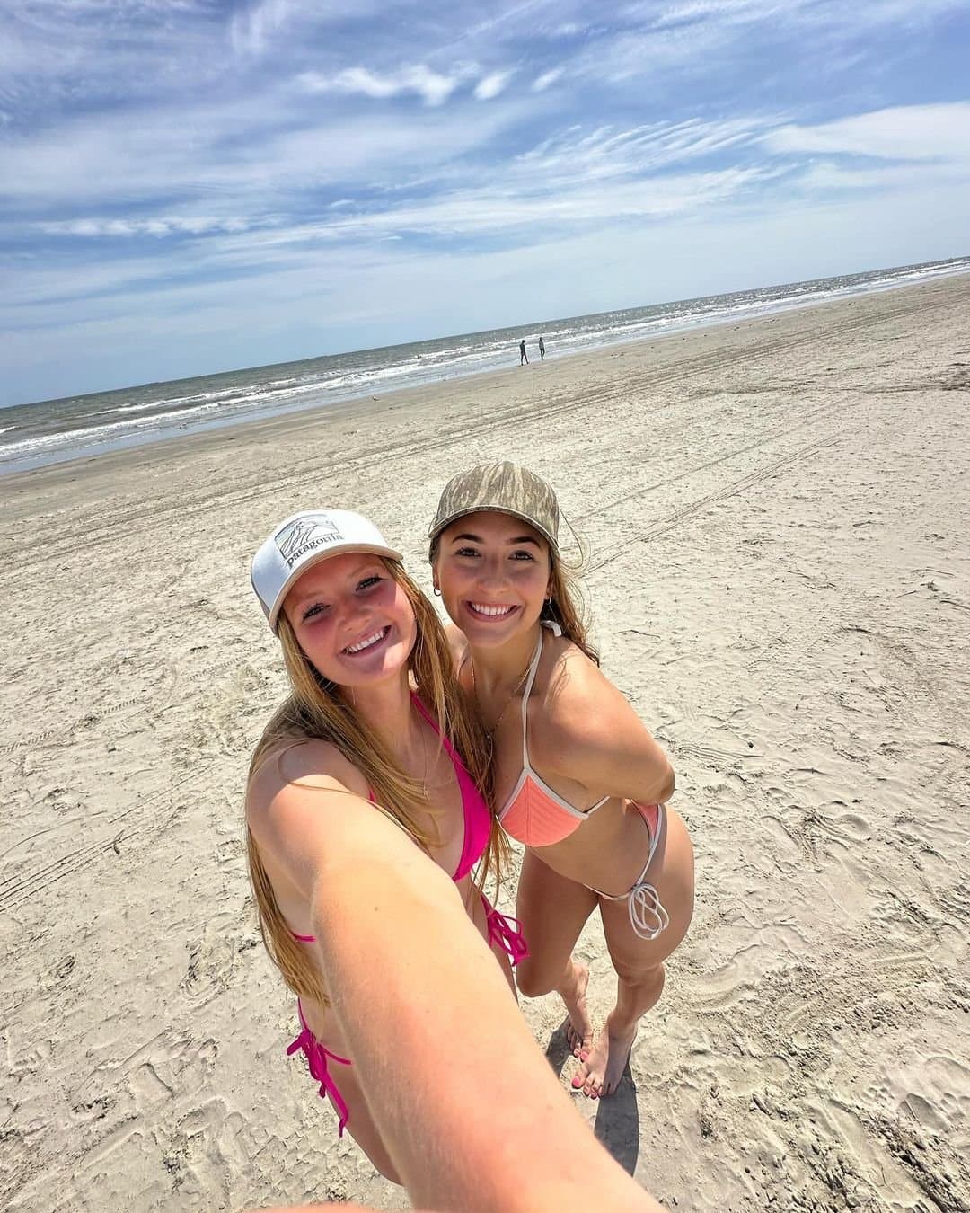 Hottest Popular College Crush Bella Lister (@bella.lister23). Comment your favorite pics.