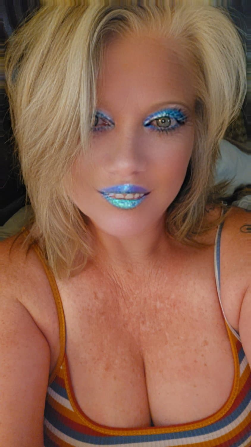 BRAZZERS NAUGHTY AMERICA CHRISTINE MASON #TITSOUT #NIPPLES ARIZONA DENTIST OFFICE HOT WIFE