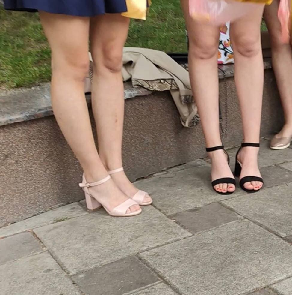 Hot slut - sexy feet. Foot fetish legs. high heels