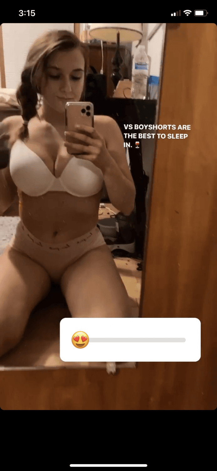 She squeezes her big tits so good and looks amazing kissing her girl