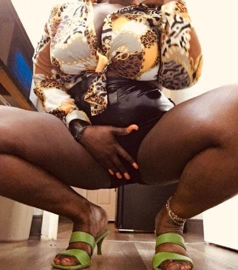 Raw.Natural.Authentic. MATURE EBONY BIG ASS MOM