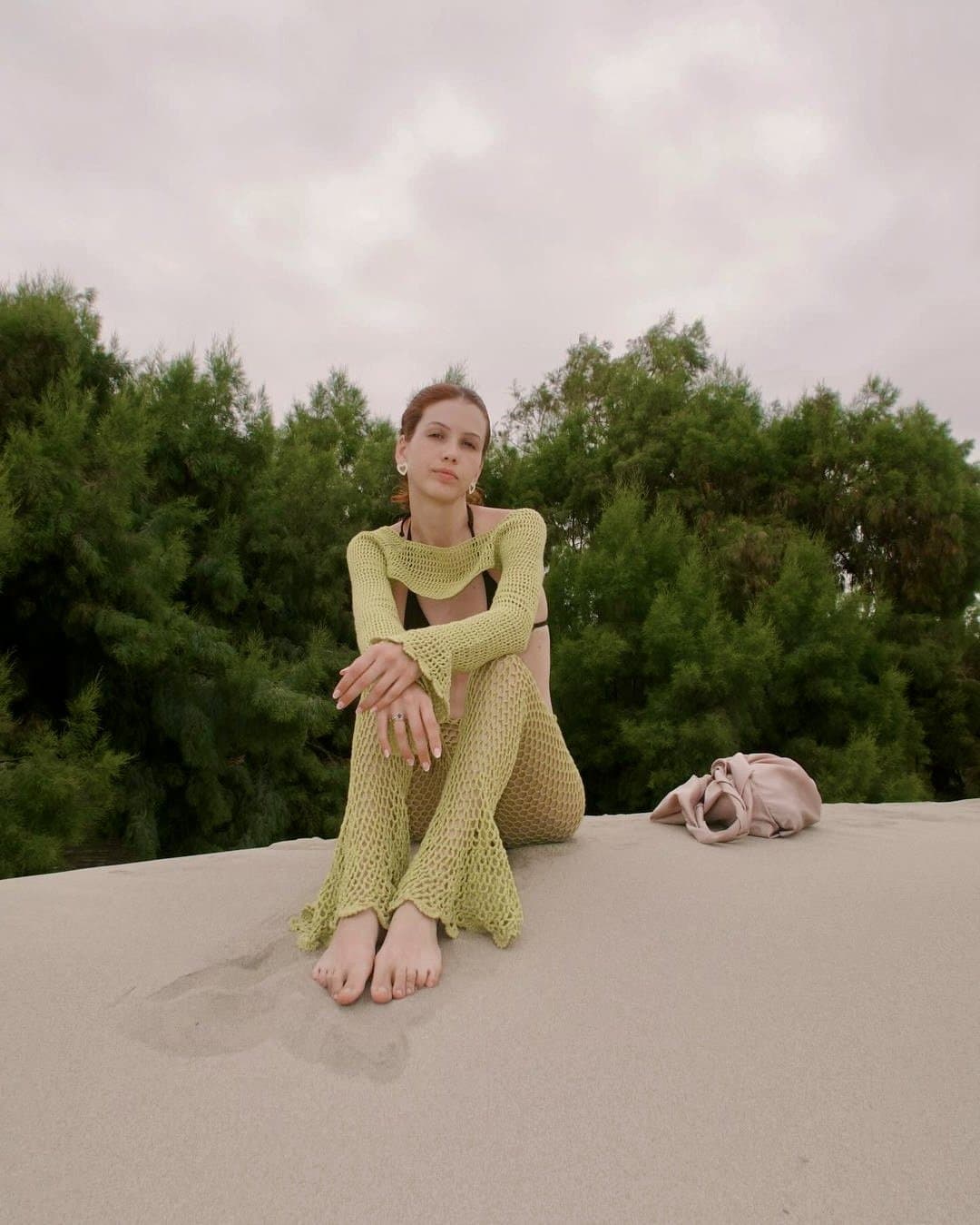 Ginger slut shows her small boobs