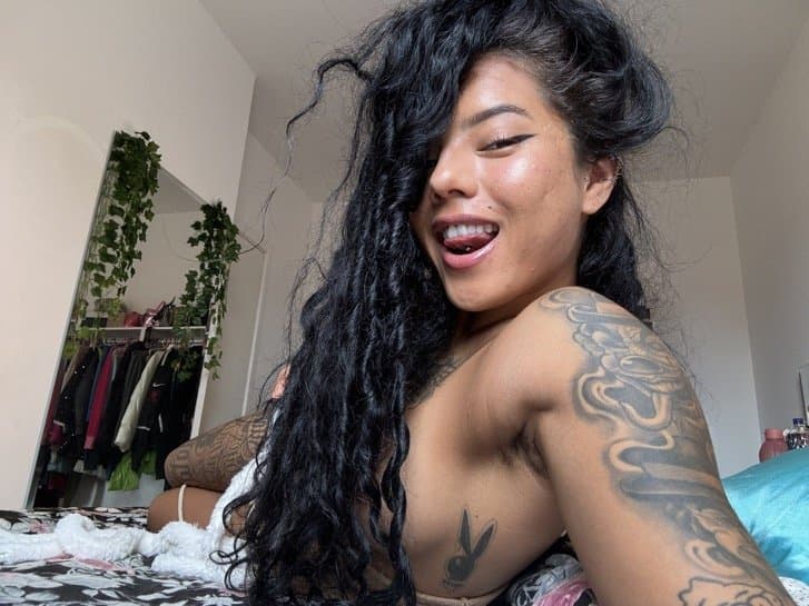 Valentina Naomi (blasianqueenxo) (Mistress Naomi) (theblasianbabe)