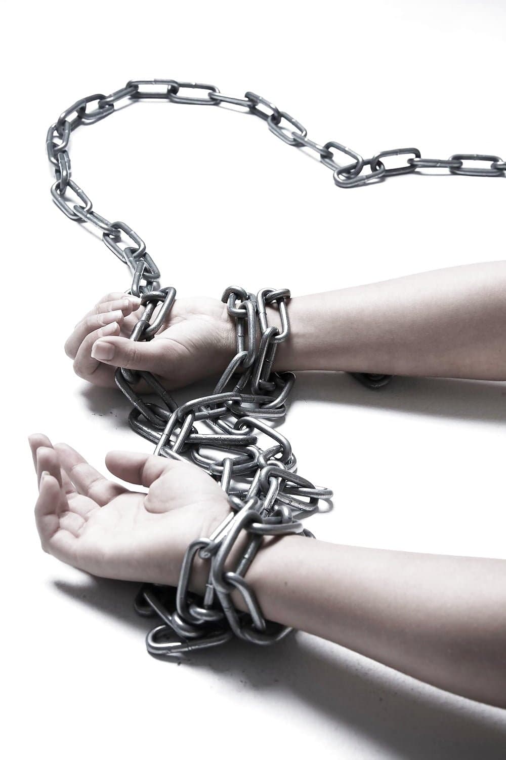 Amature in Denmark (005): A wife in handcuffs